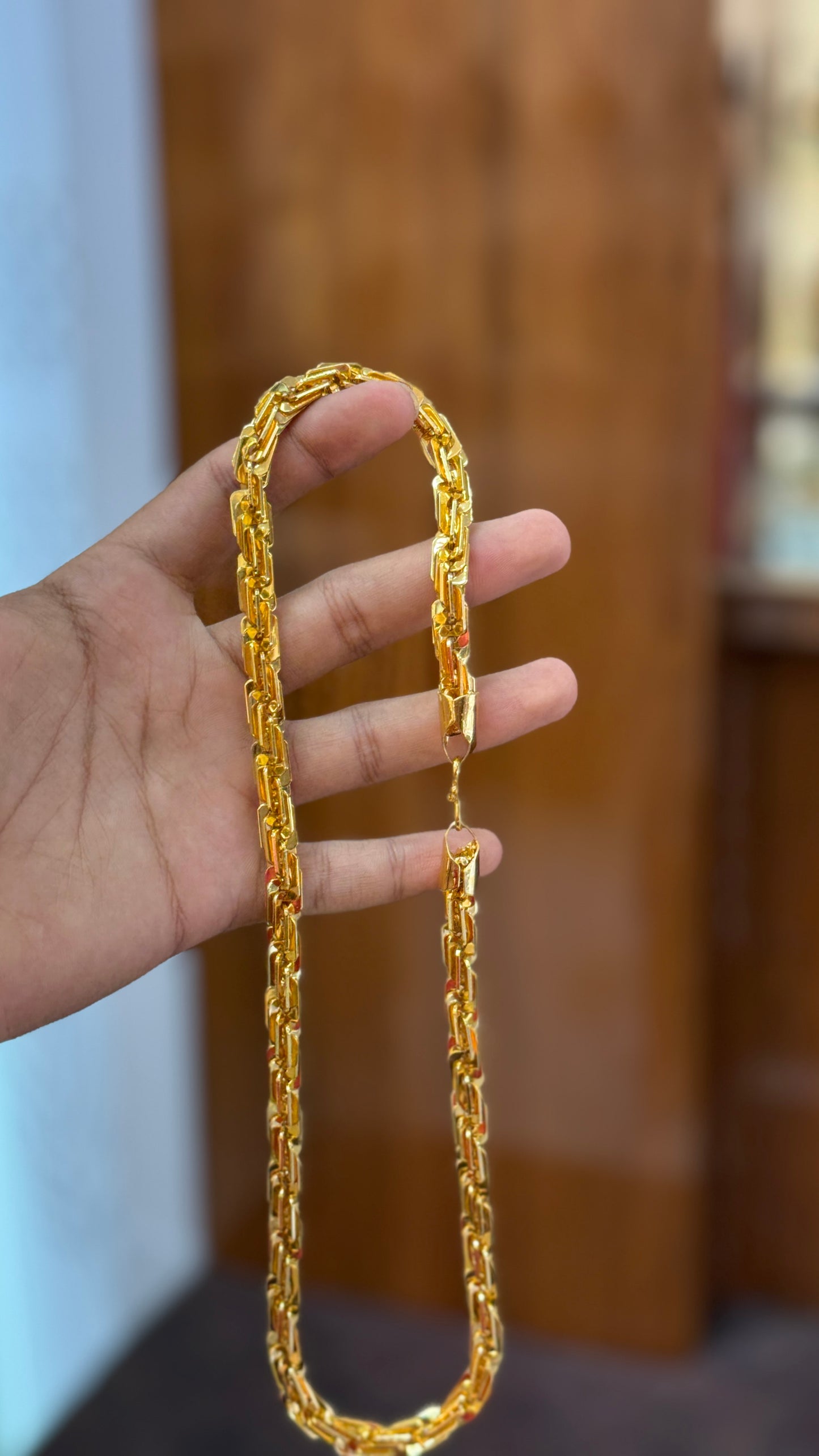 Blade chain Gold Plated Chain 3.9 ⭐️⭐️⭐️ (6481)