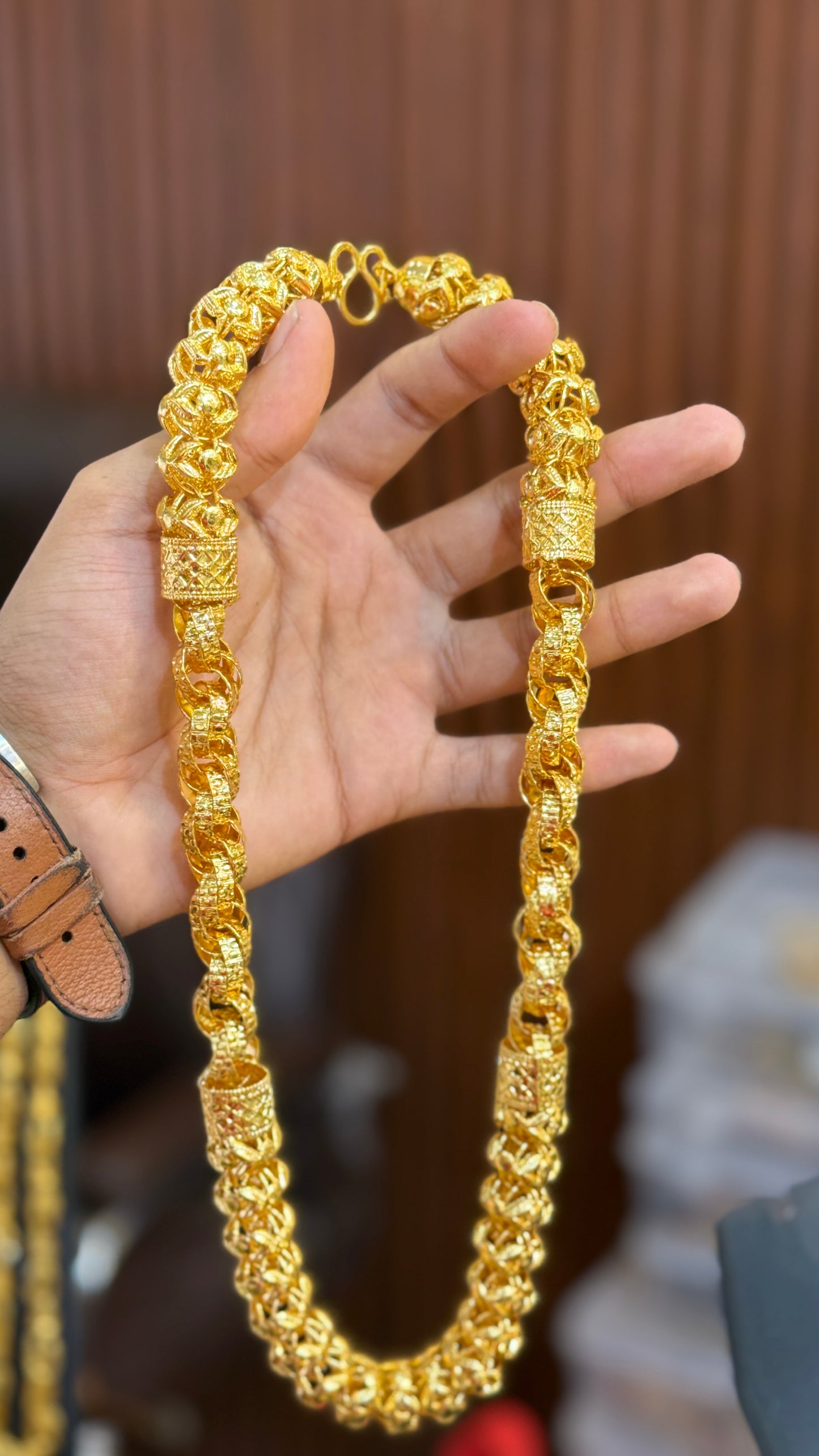 Hollow chain gold plated chain 3.6⭐️⭐️⭐️ (575)