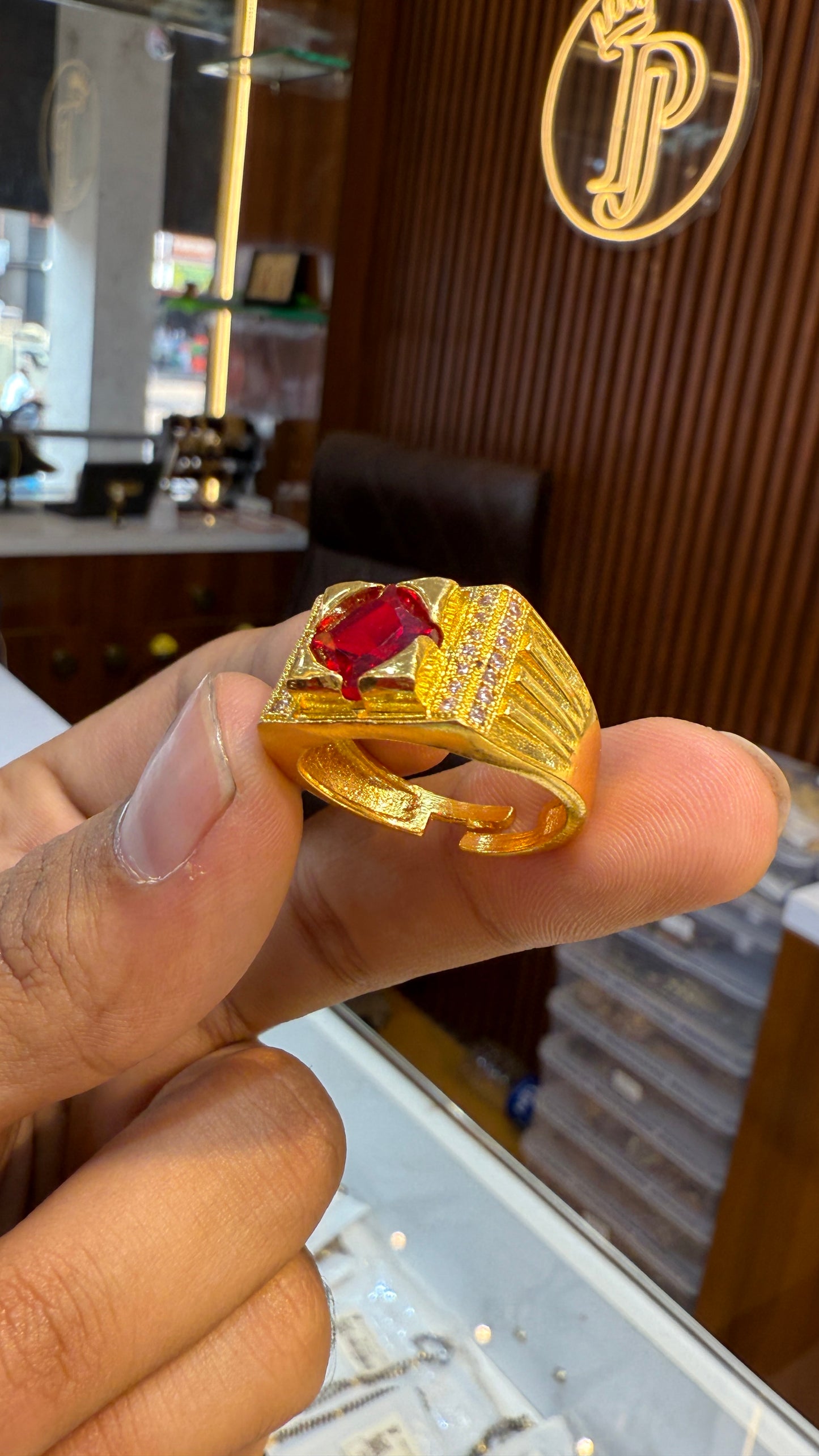 Red Stone Ring 4.8 ⭐️⭐️⭐️⭐️(22080)