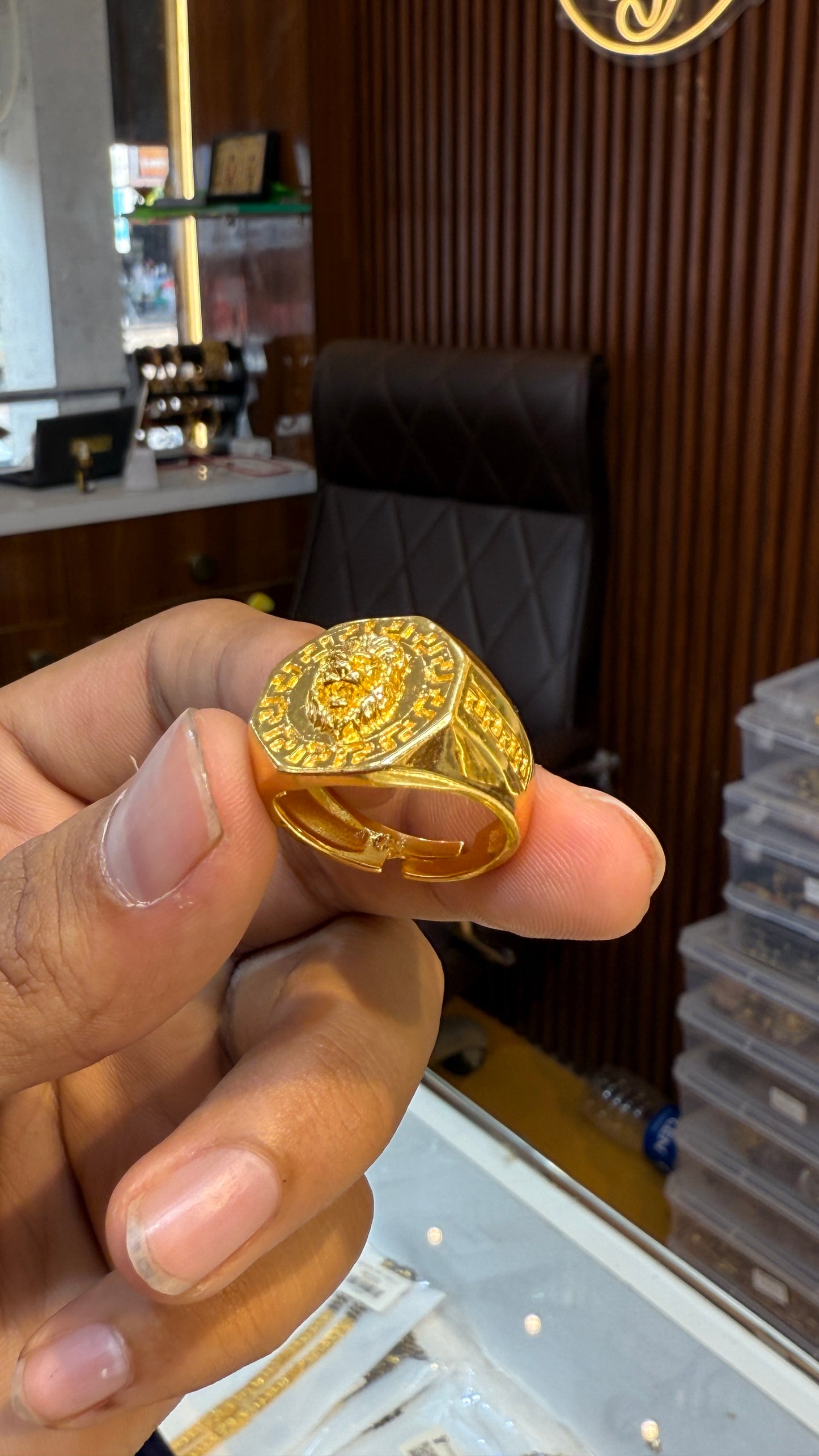 Versache Gold Plated Ring. 4.5⭐️⭐️⭐️⭐️ (2225)