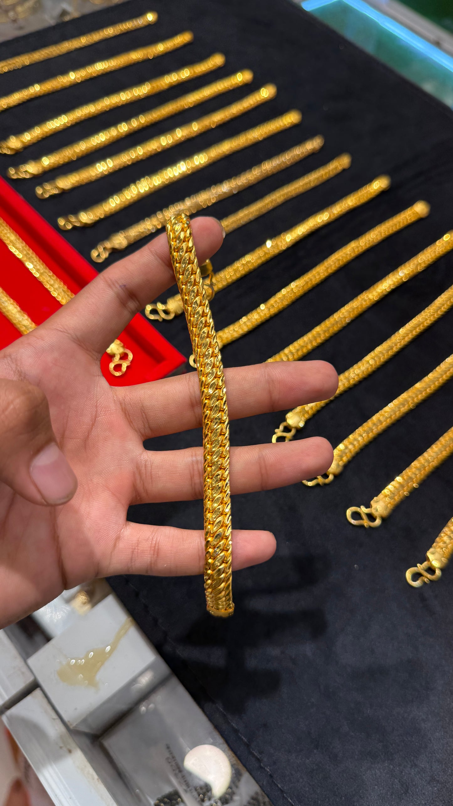 Classic Bracelet 4.1⭐⭐️⭐️⭐️(2196)