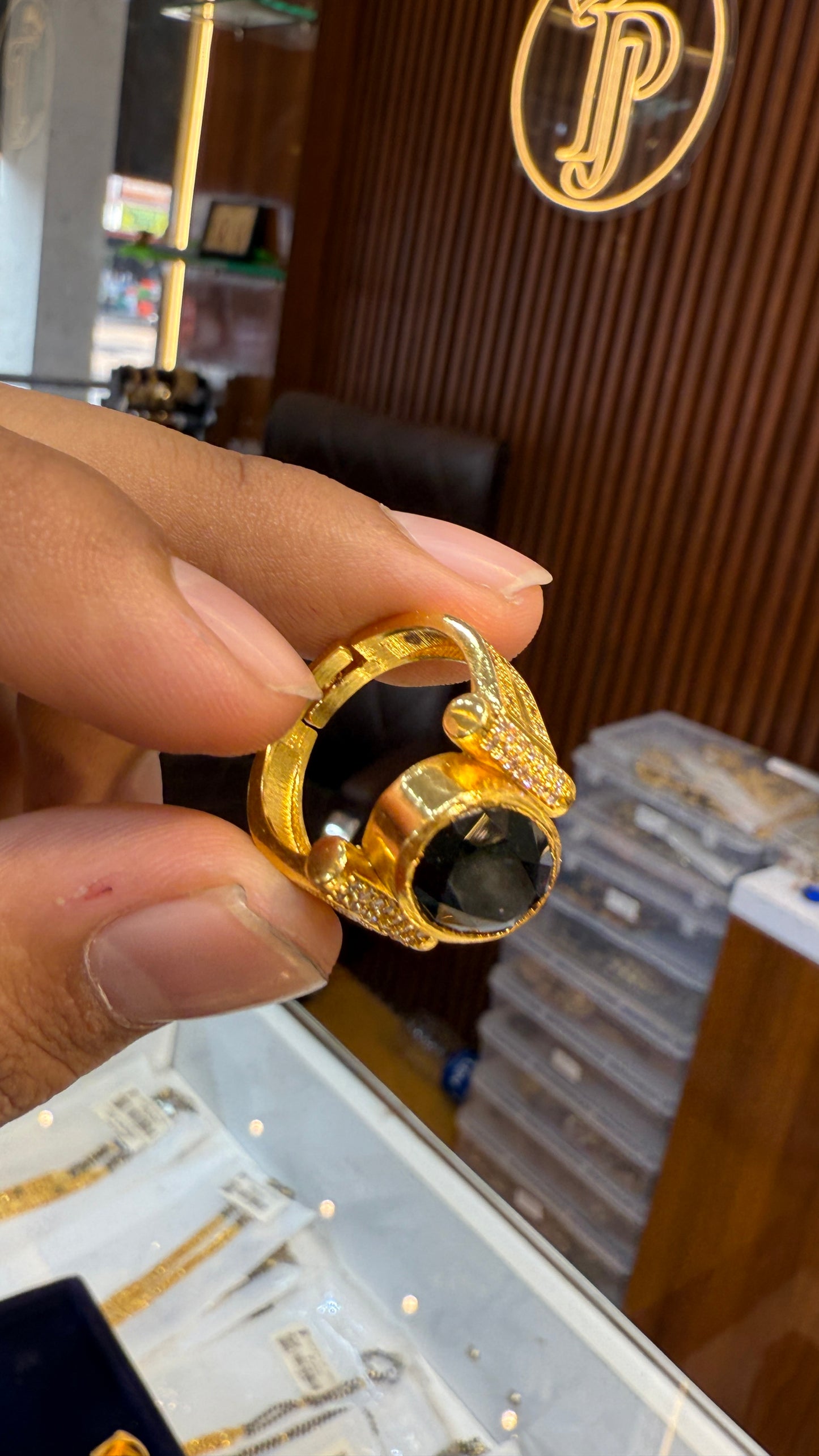 A D Black Ring . 4.8⭐️⭐️⭐️⭐️⭐️ (732)