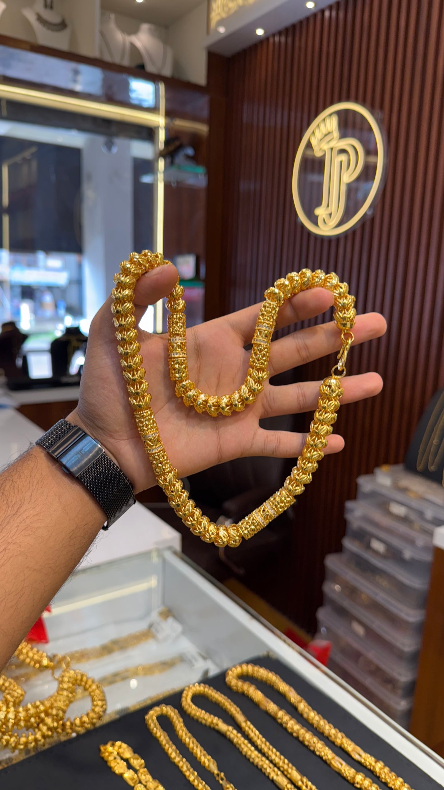 Rajwadi chain. 4.4⭐️⭐️⭐️⭐️ (4866)
