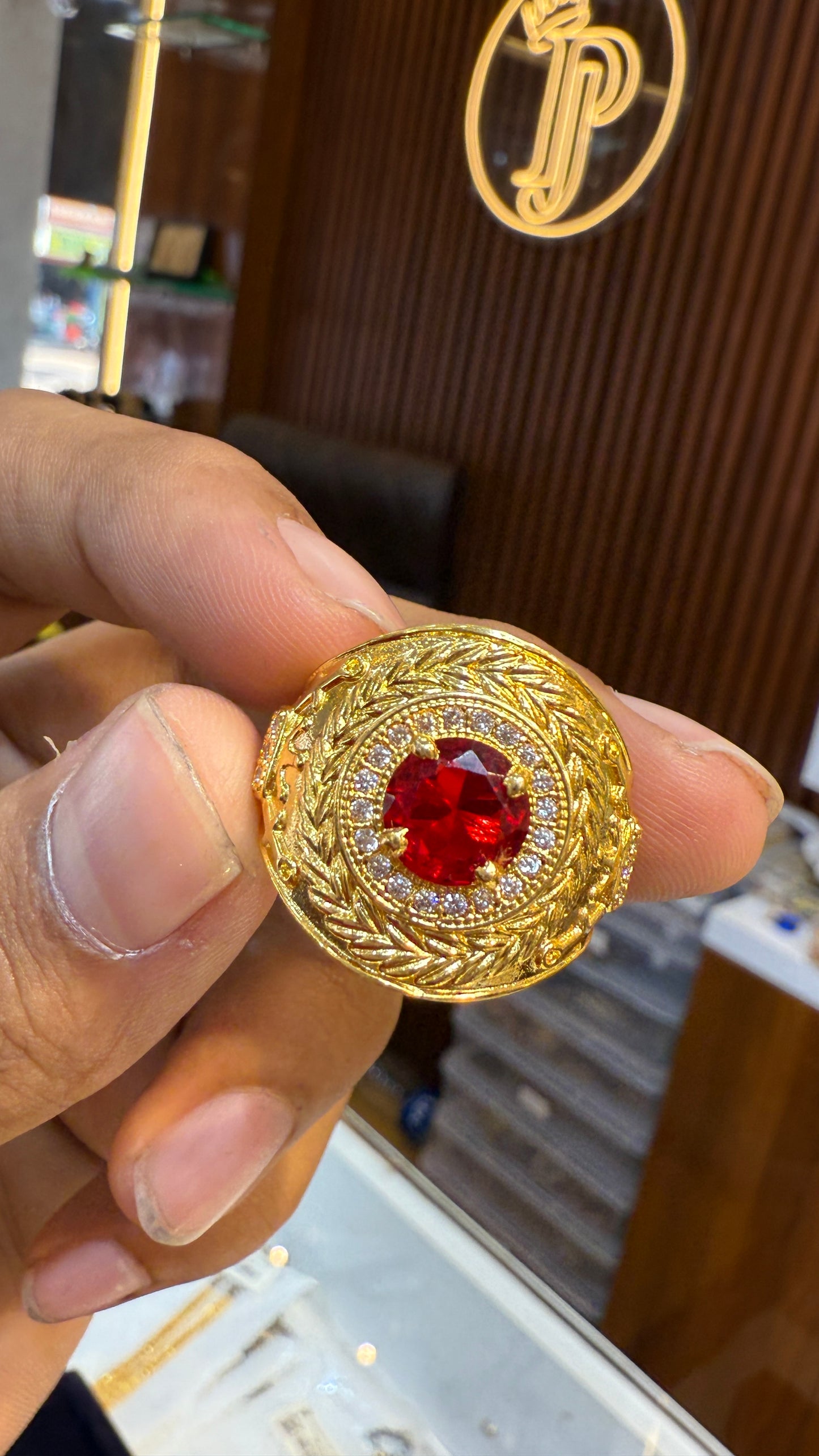 Red Stone Ring 4.8⭐️⭐️⭐️⭐️(830)