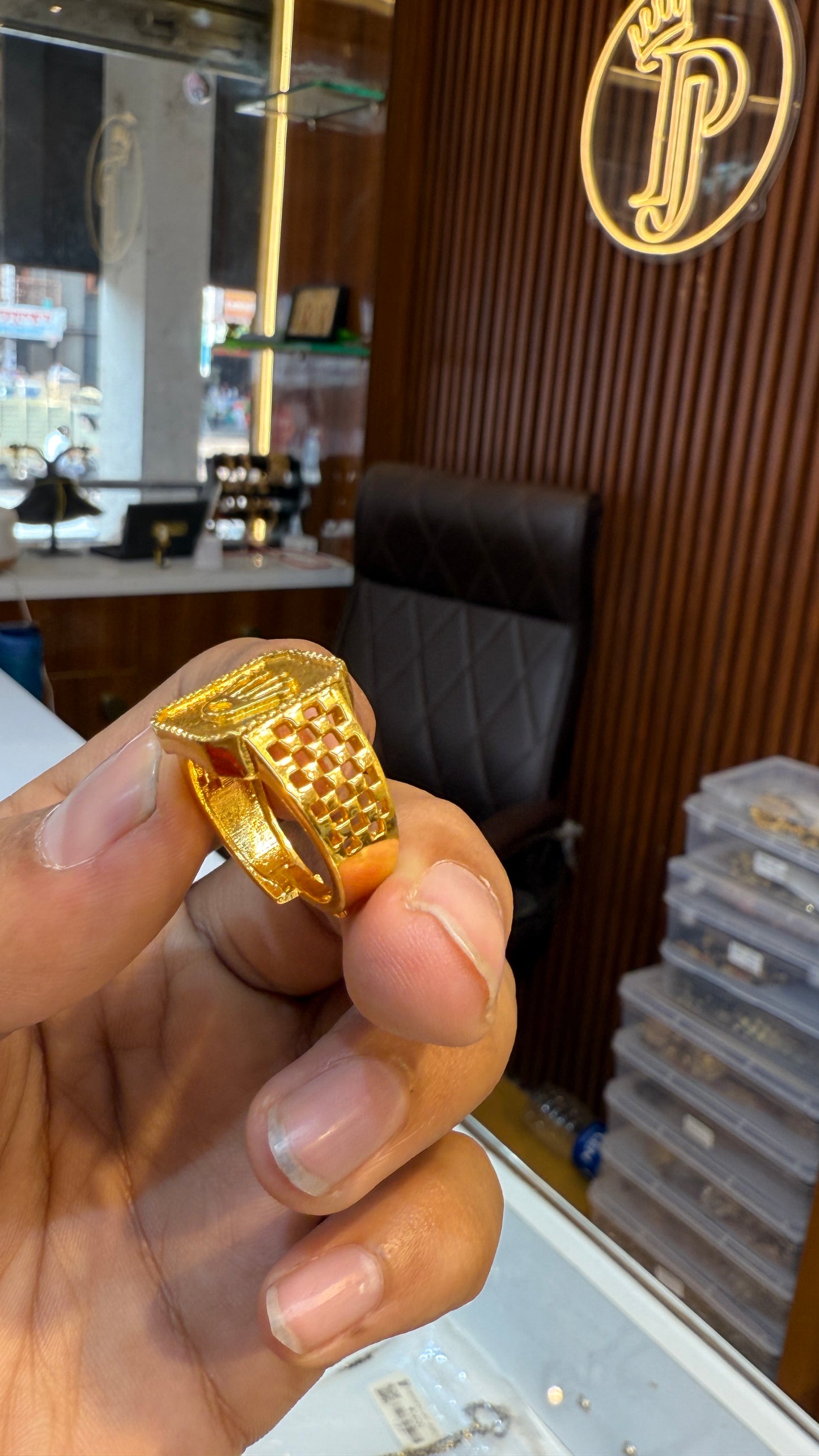 A D Rolex Ring . 4.8⭐️⭐️⭐️⭐️ (752)