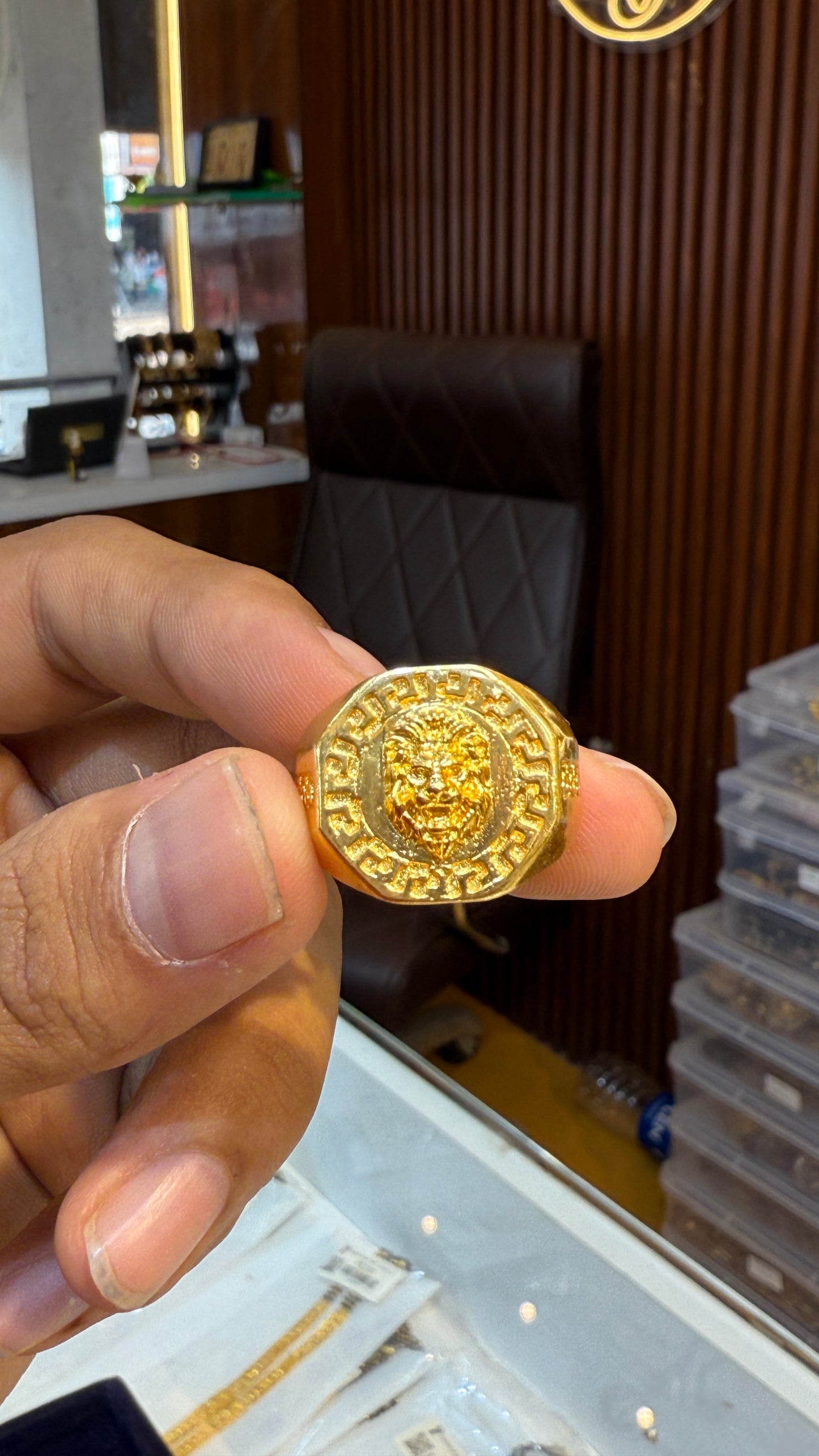 Versache Gold Plated Ring. 4.5⭐️⭐️⭐️⭐️ (2225)