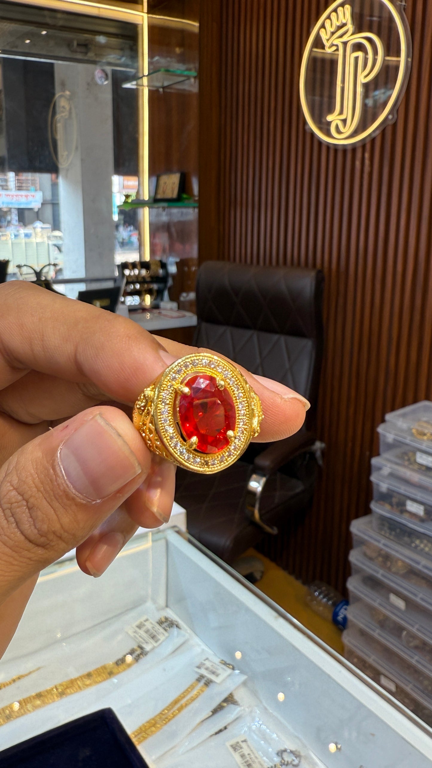 A D Red Stone Ring 4.8⭐️⭐️⭐️⭐️(950)