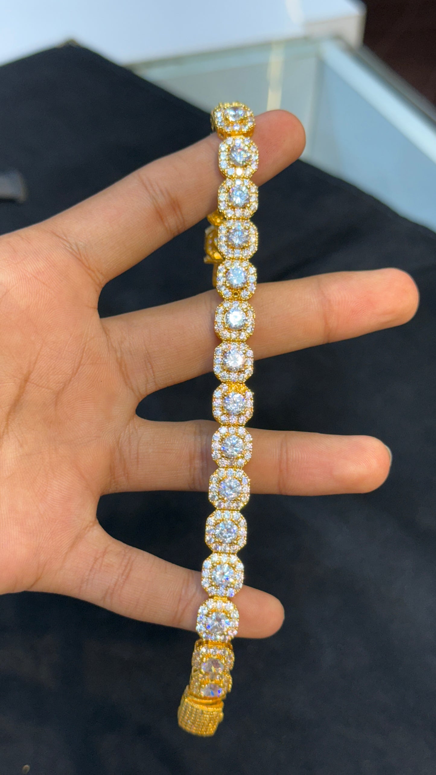 AD tennis Bracelet 4.0⭐️⭐️⭐️⭐️(820)