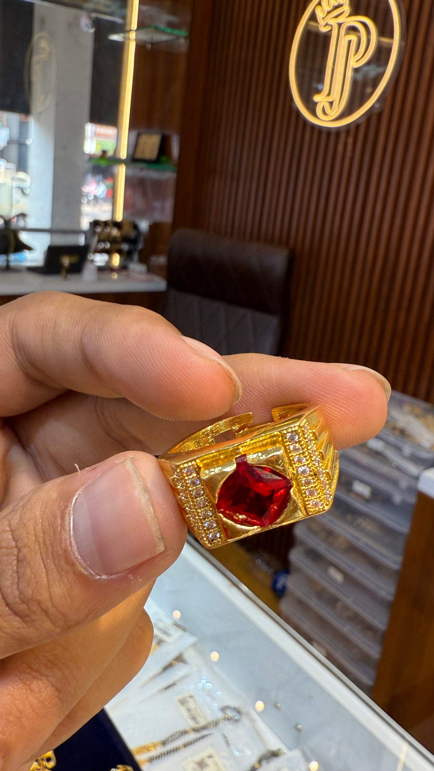 Red Stone Ring 4.8 ⭐️⭐️⭐️⭐️(22080)