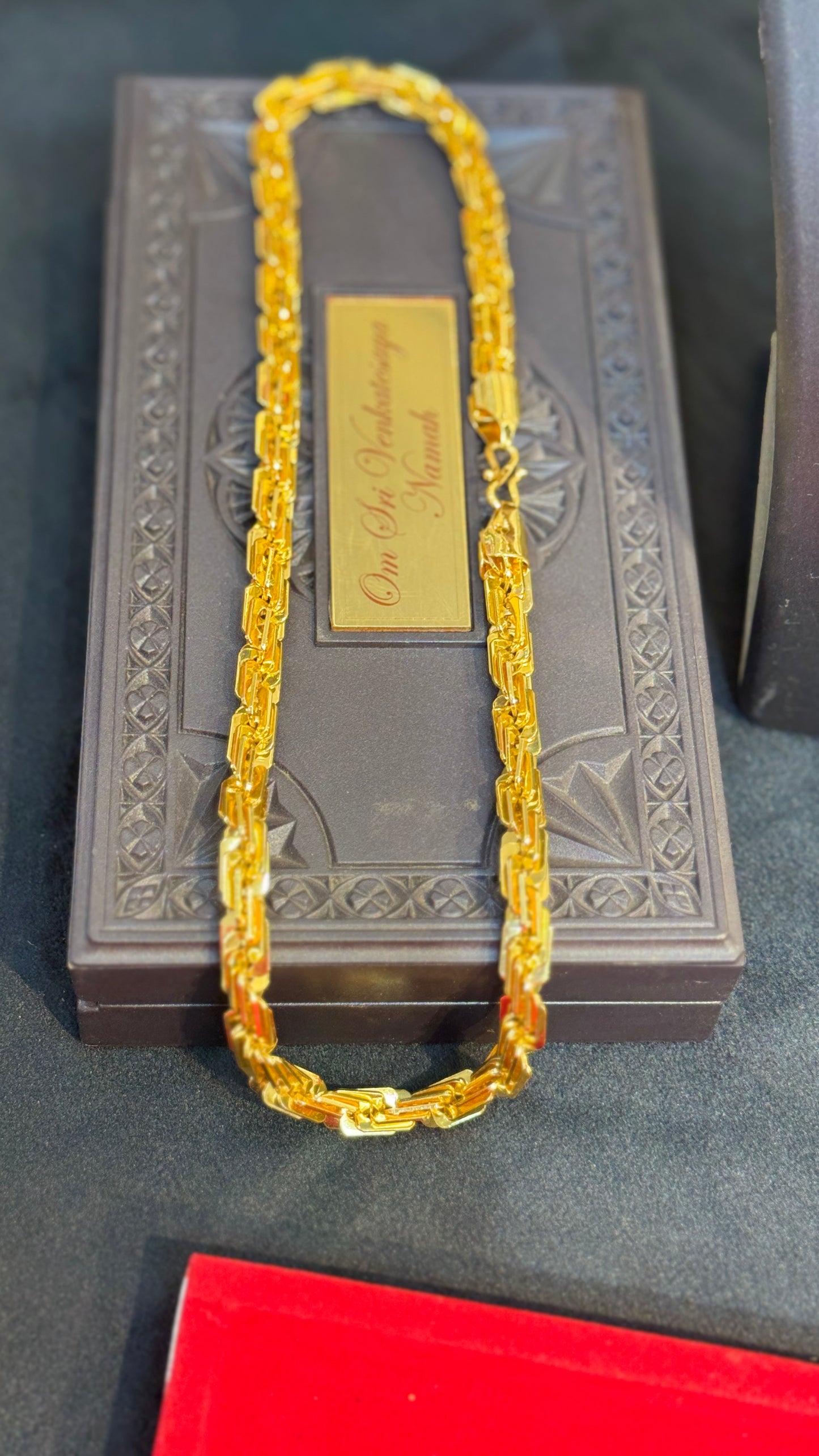 Blade chain Gold Plated Chain 3.9 ⭐️⭐️⭐️ (6481)