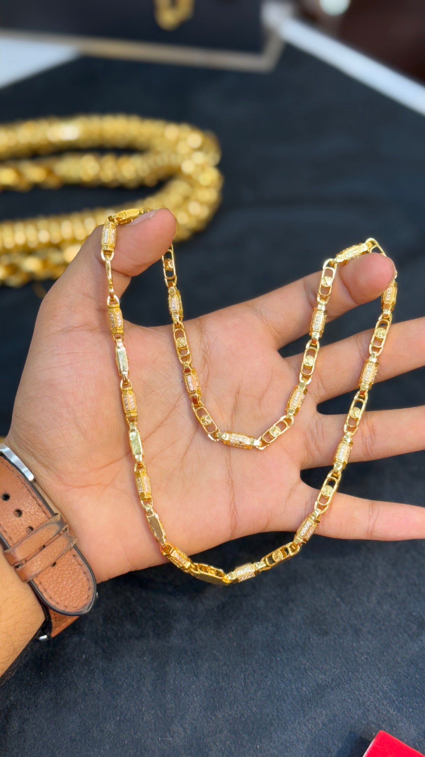 AD casting chain 4.8⭐️⭐️⭐️⭐️ (758)