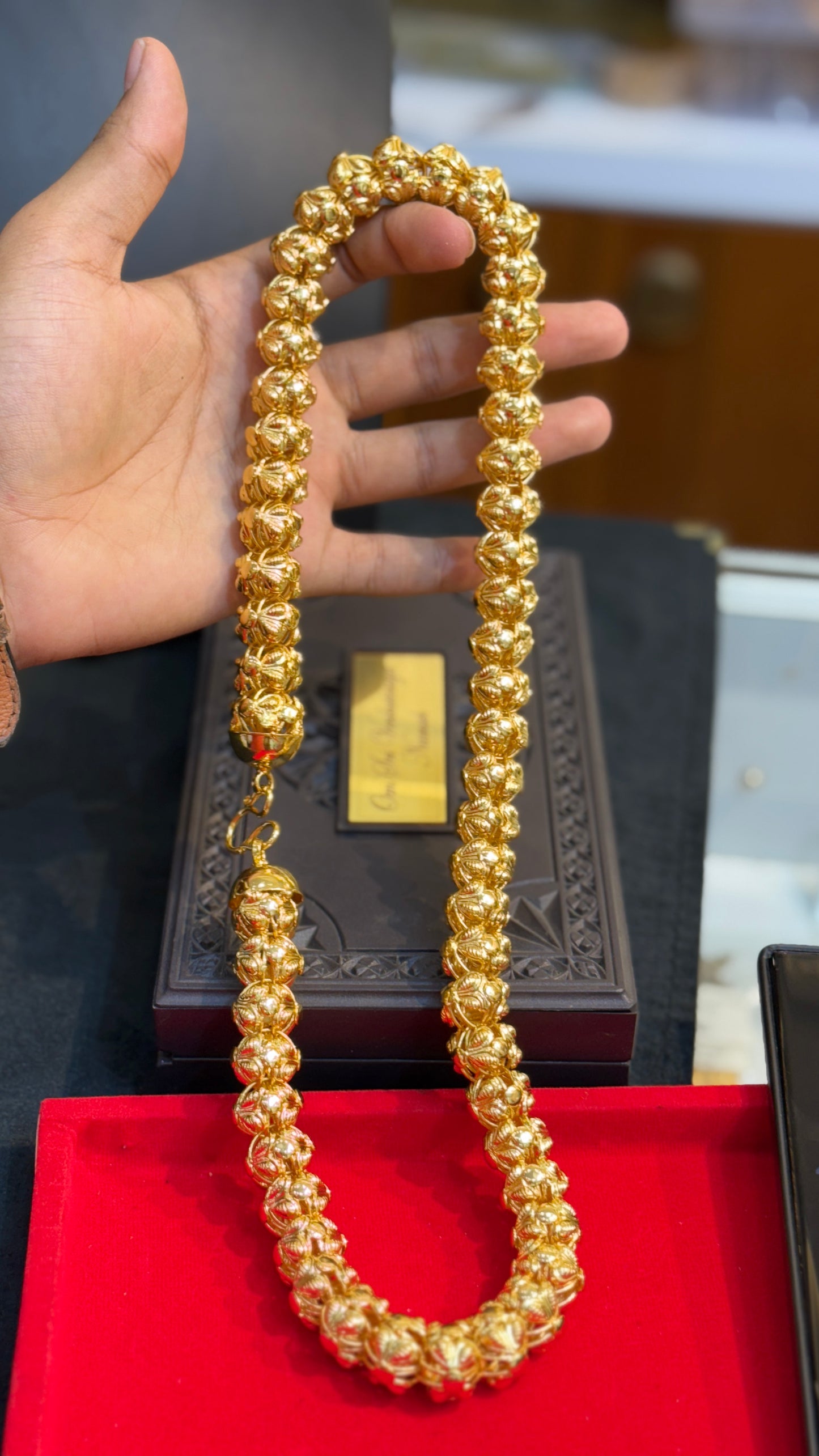 Hollow gold plated chain 4.8⭐️⭐️⭐️⭐️ (866)