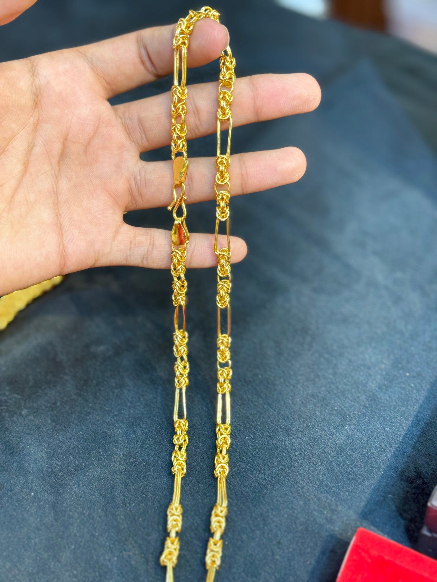 Mini indo - Italian chain . 3.9 ⭐️⭐️⭐️ (1321)