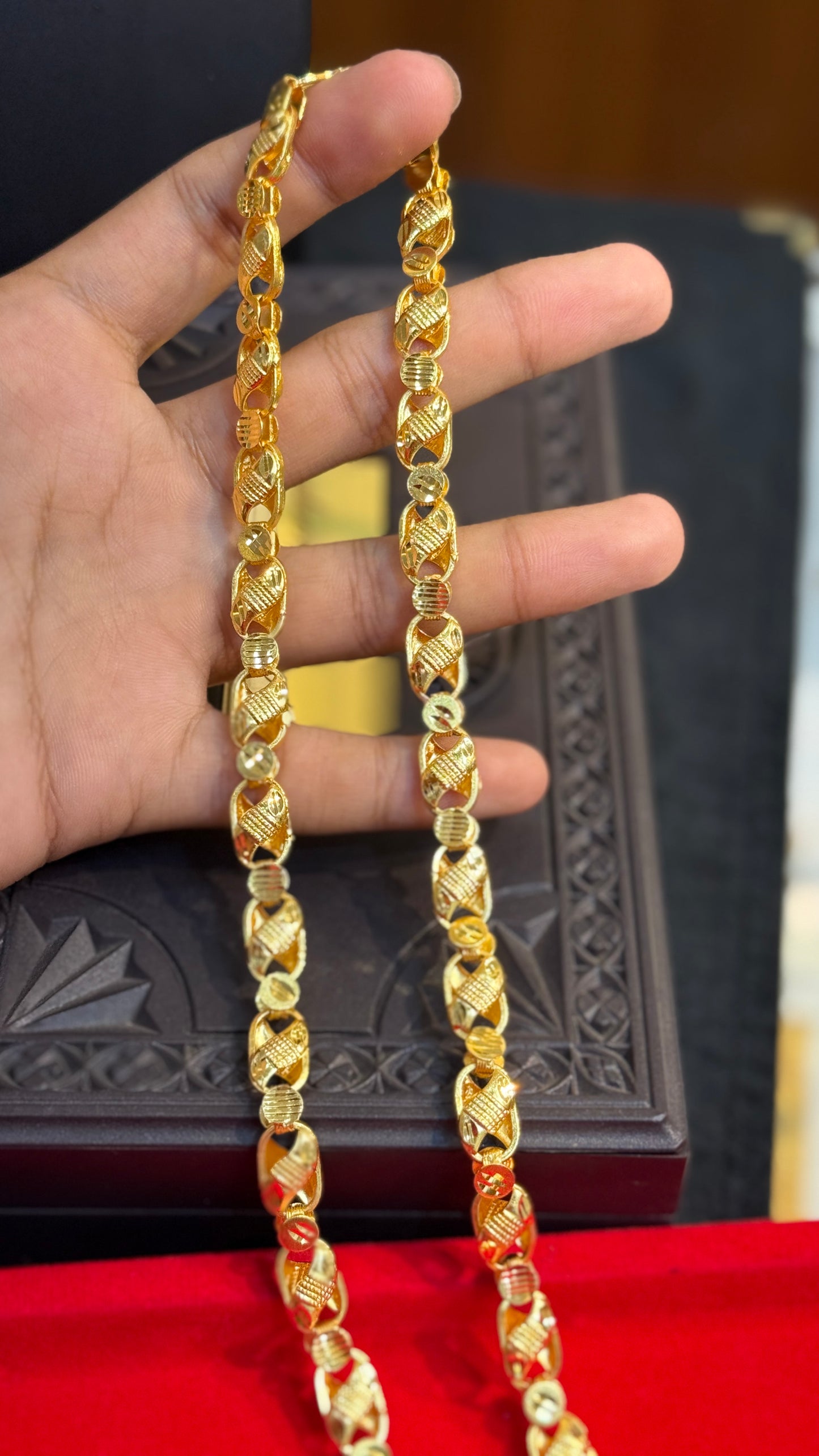 Handmade chain                        4.8⭐️⭐️⭐⭐️ (1865)