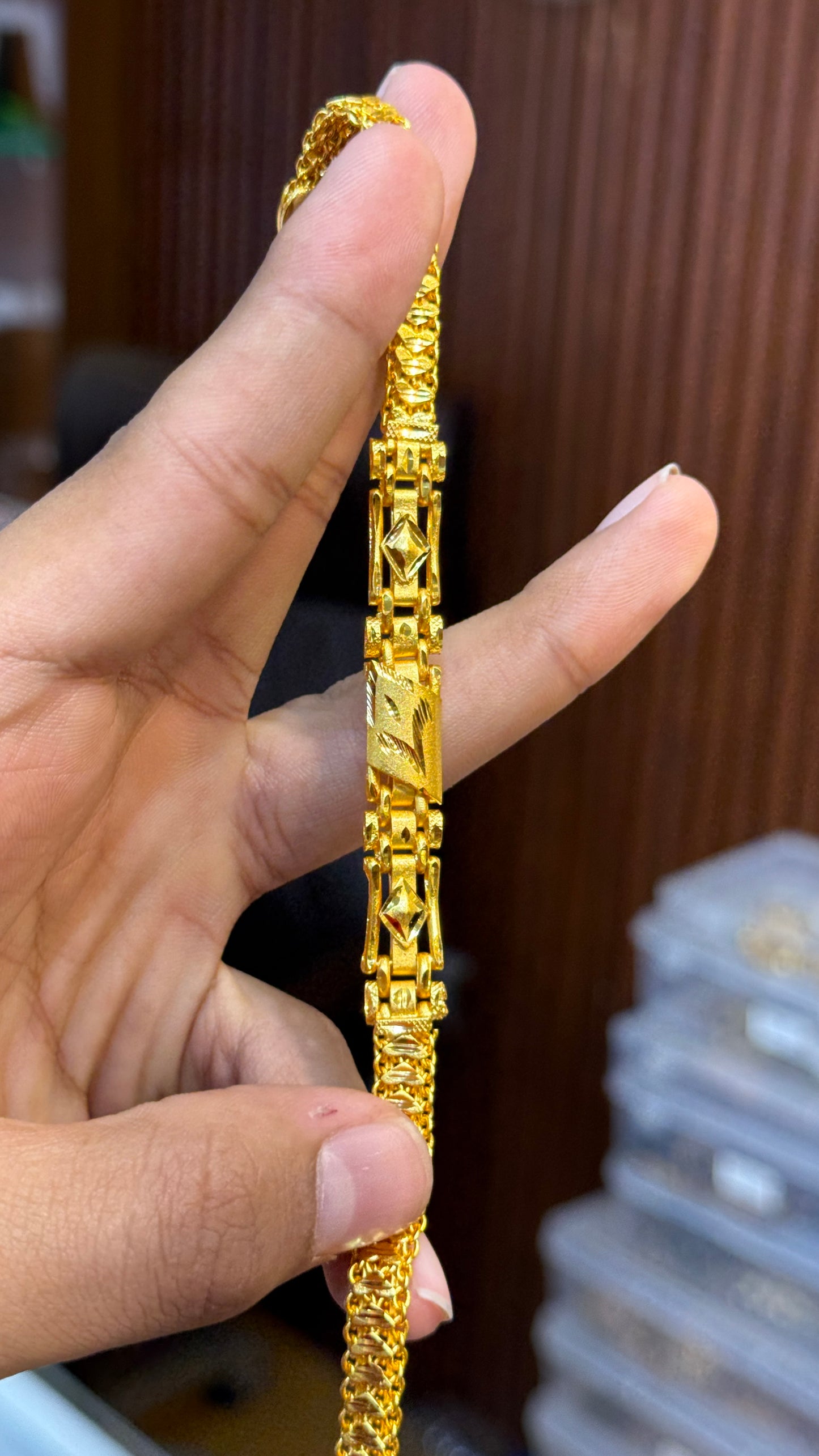 Bracelet Gold Plated bracelet                                                                            4.7 ⭐️⭐️⭐️⭐️⭐️ (7218)
