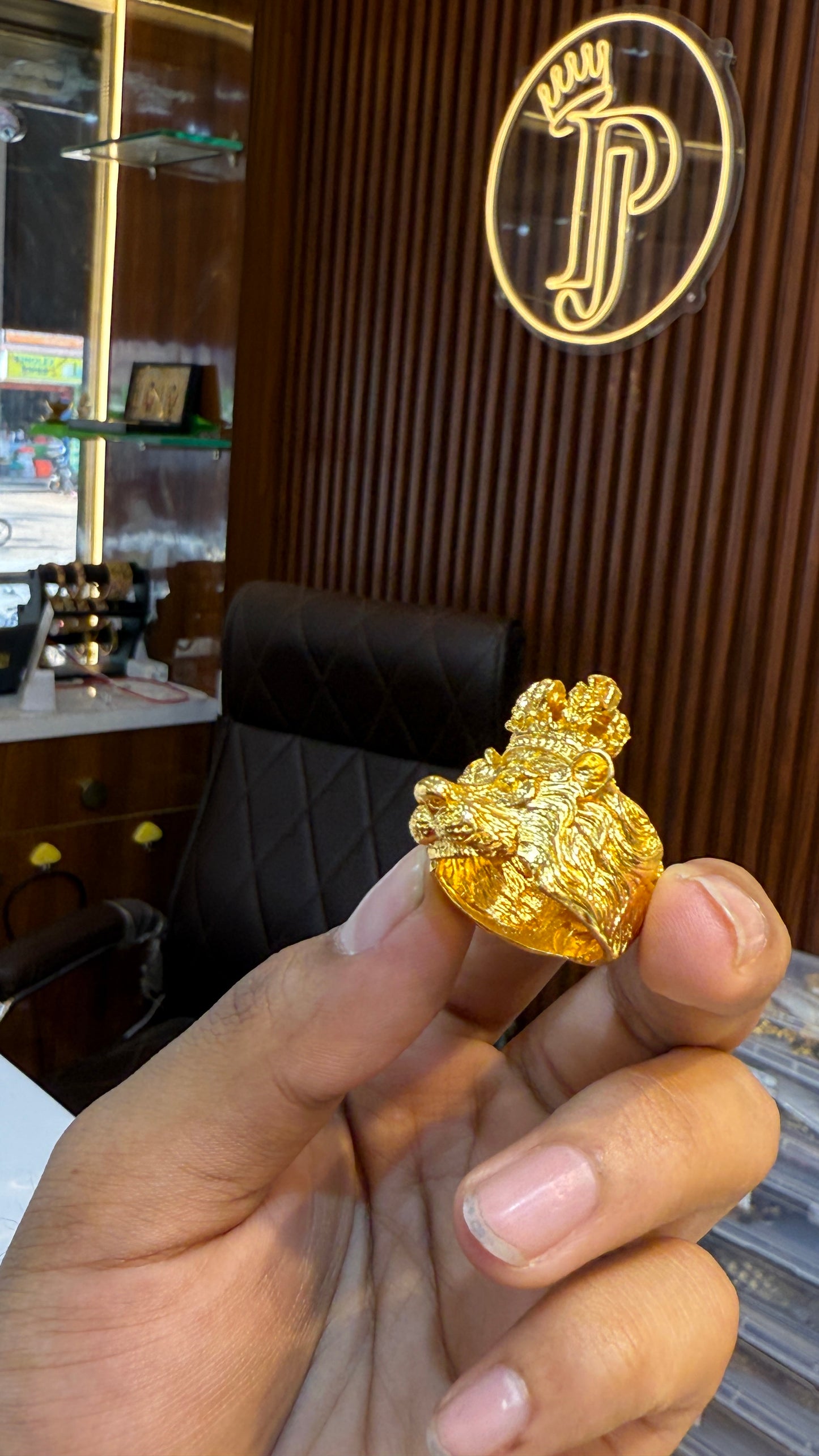 Lion crown Ring                4.6⭐️⭐️⭐️⭐️ (7885)