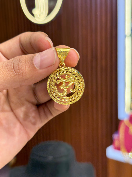 Om pendent ⭐⭐⭐⭐☆ 3.9 (4,610)