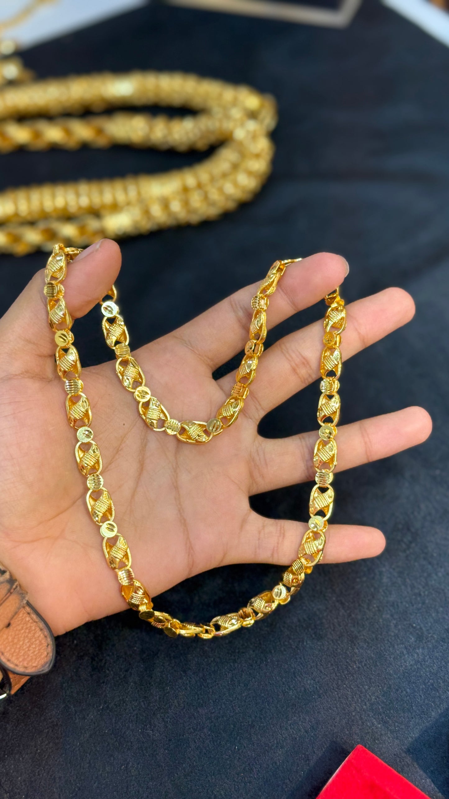 Handmade chain                        4.8⭐️⭐️⭐⭐️ (1865)