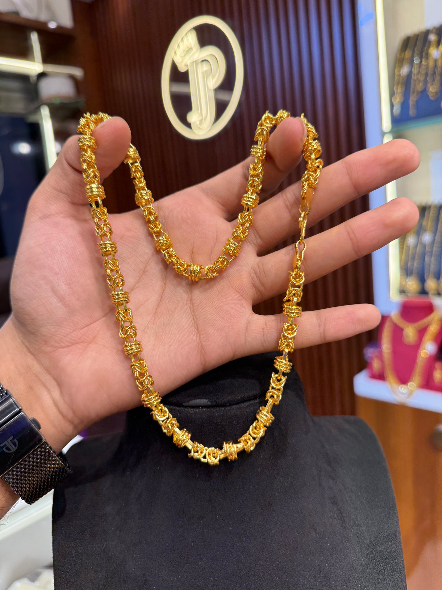 Indo italian chain ⭐⭐⭐⭐⭐ 4.5 (8,340)