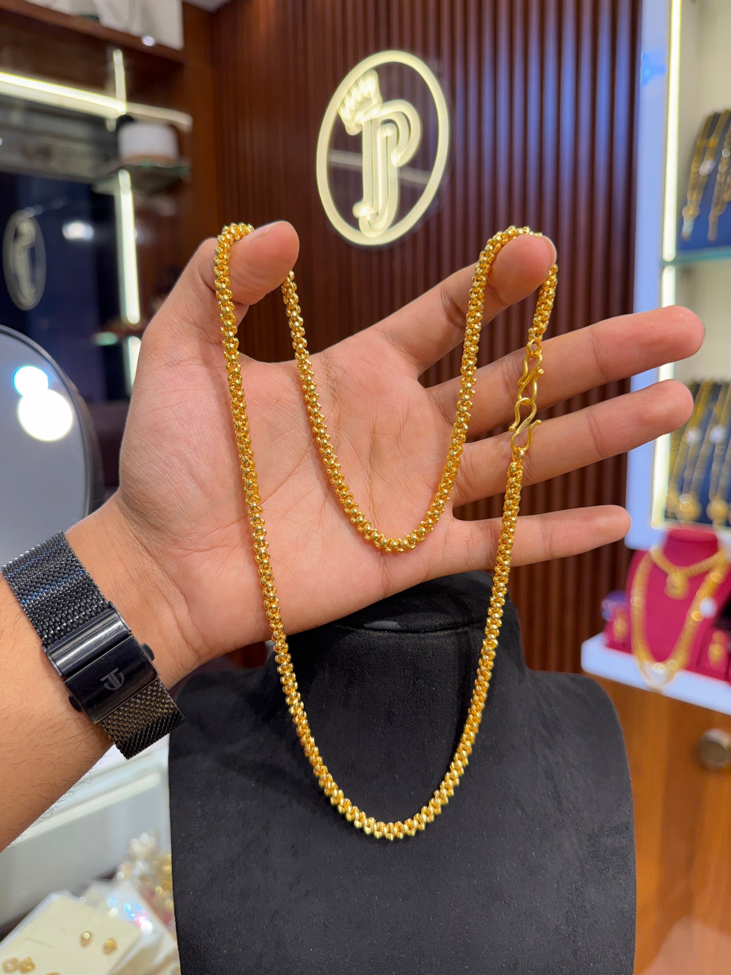 Chain ⭐⭐⭐⭐⭐ 4.9 (12,845)