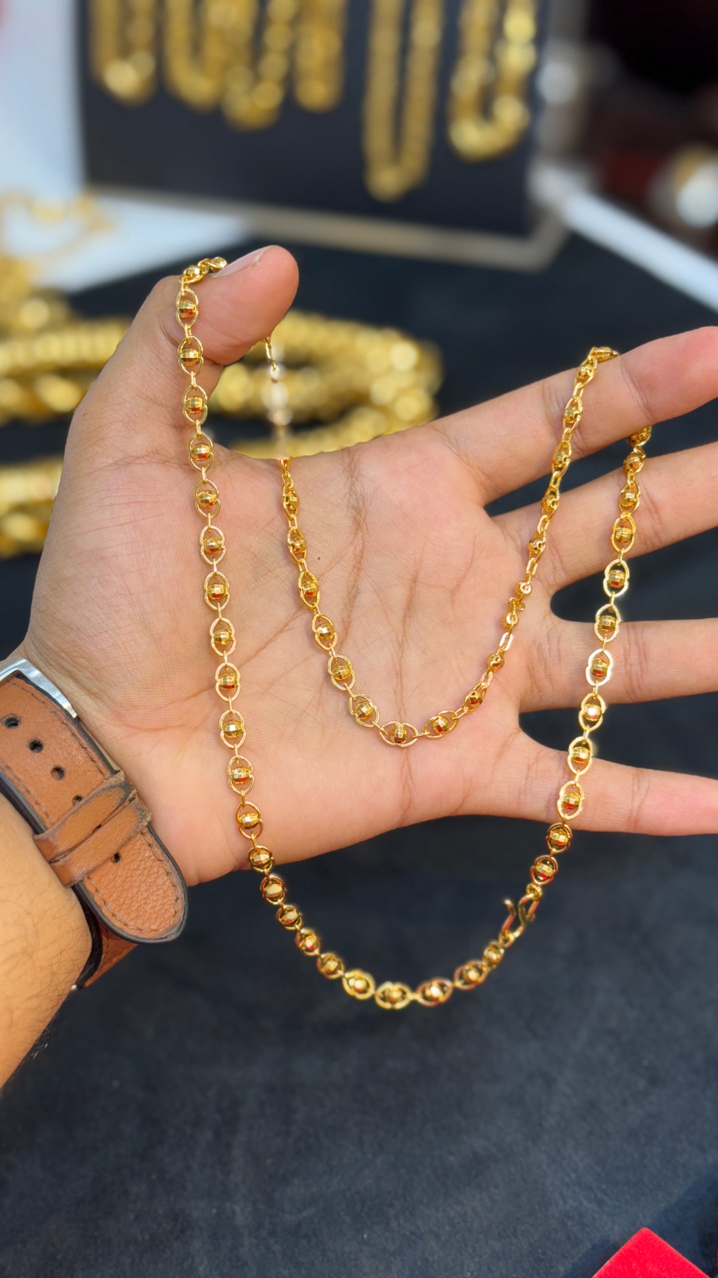 Mini ball chain.                        3.2⭐️⭐️⭐️⭐️ (3186)