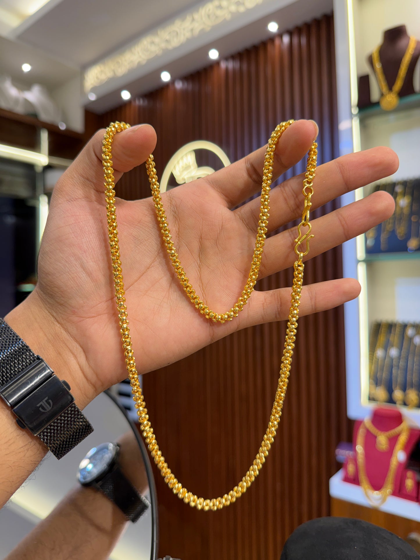 Chain ⭐⭐⭐⭐⭐ 4.9 (12,845)