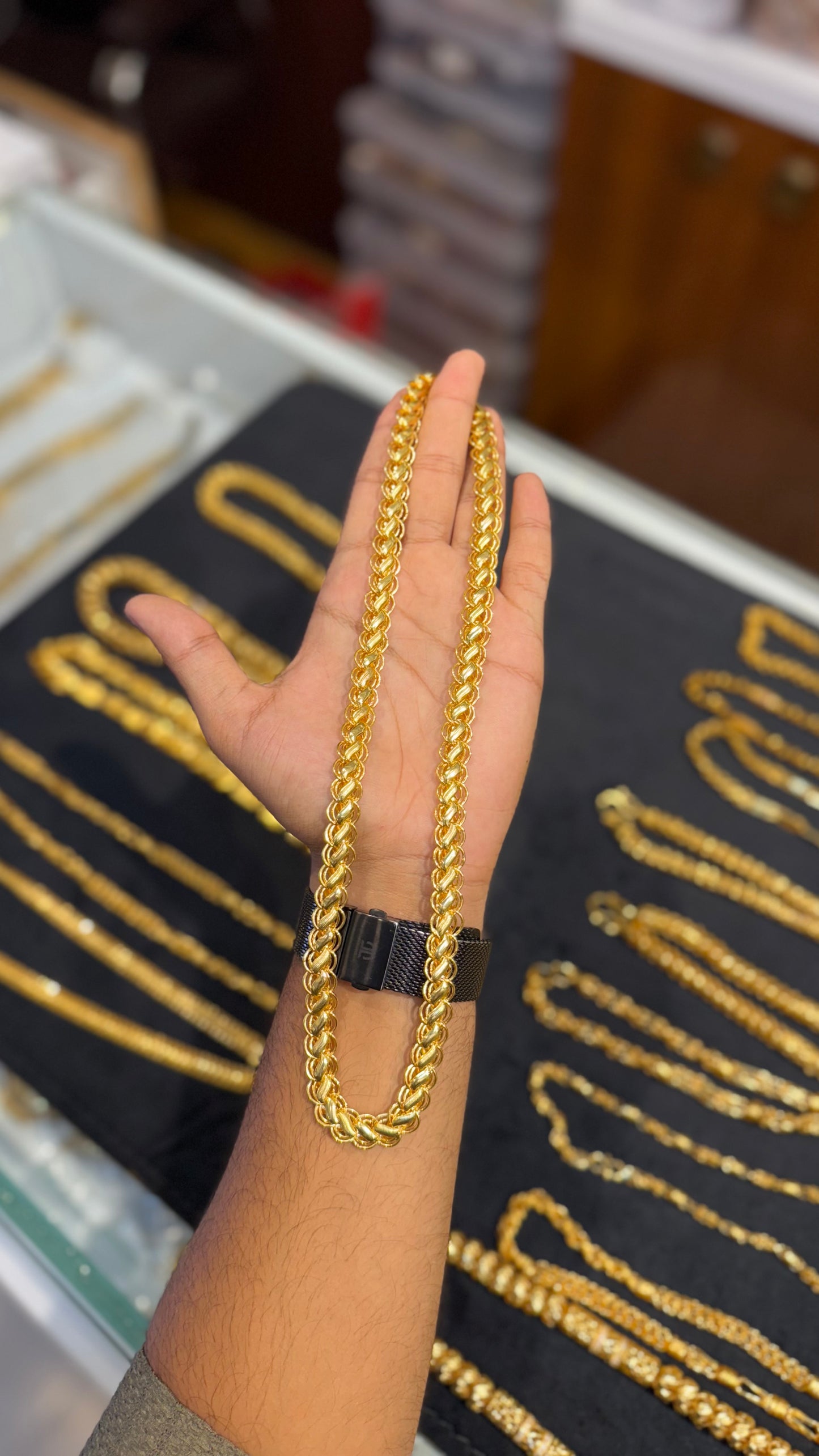 Mini lotus chain.              4.4⭐️⭐️⭐️⭐️ (4866)