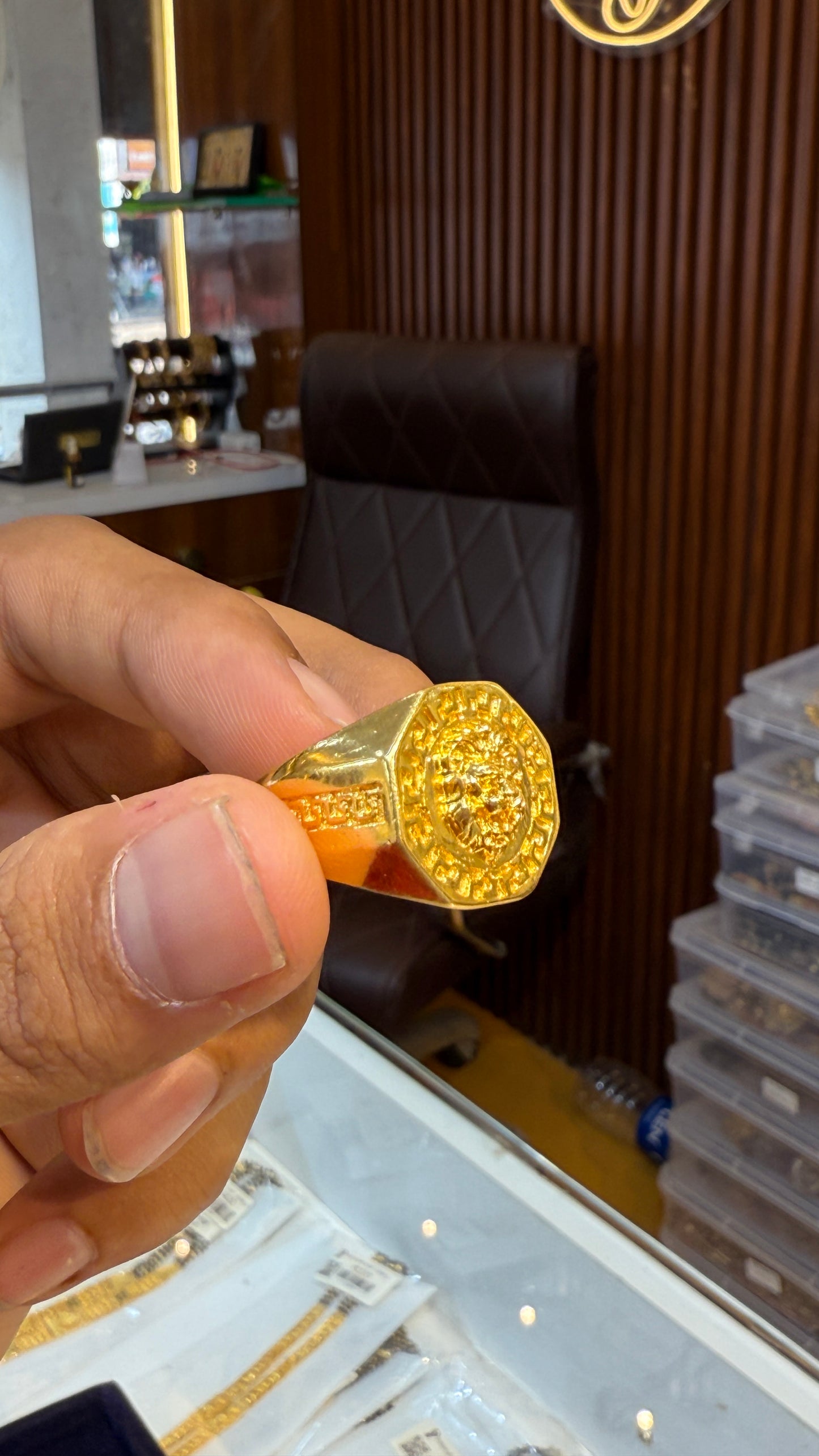 Versache Gold Plated Ring.                       4.5⭐️⭐️⭐️⭐️ (2225)