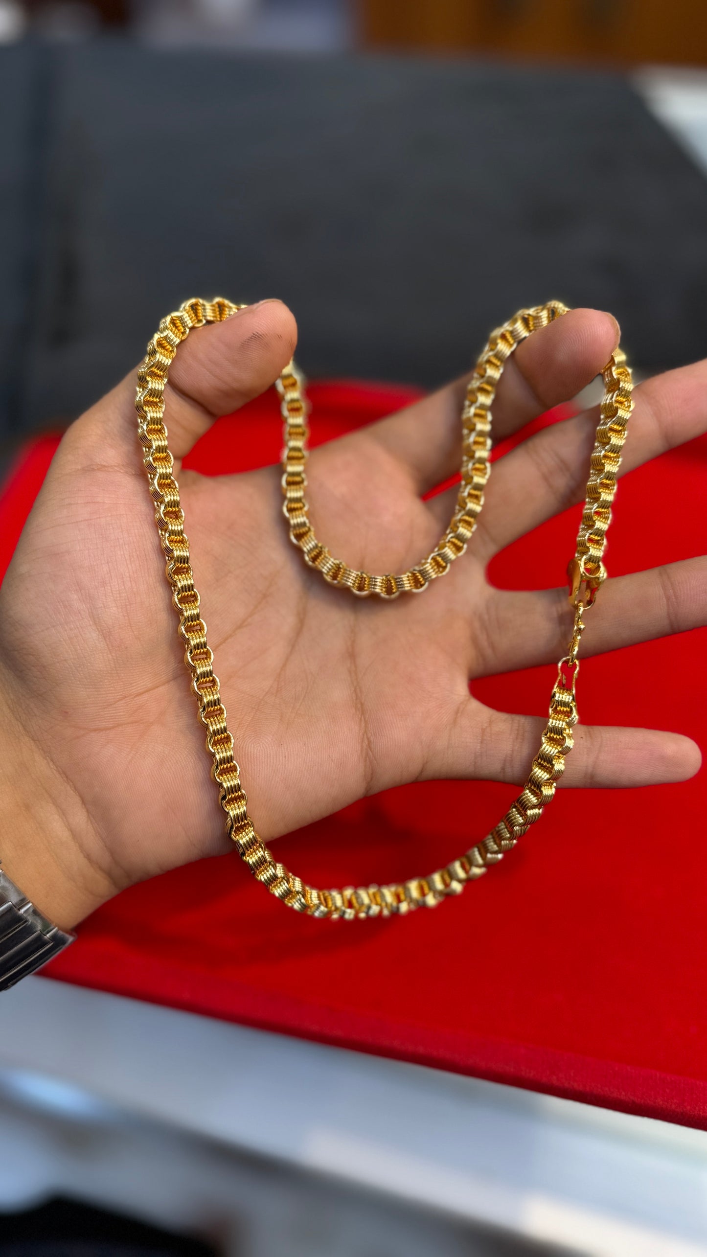 Mini South chain                                  4.7 ⭐⭐⭐⭐ (4731)