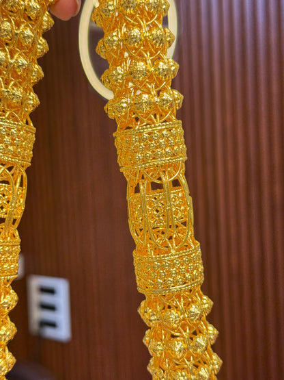 Hollow Hollow ⭐⭐⭐⭐☆ 4.0 (13,200)