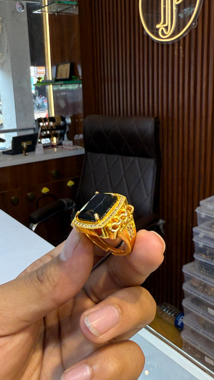 Black Stone Ring                               4.2 ⭐️⭐️⭐️⭐️(980)