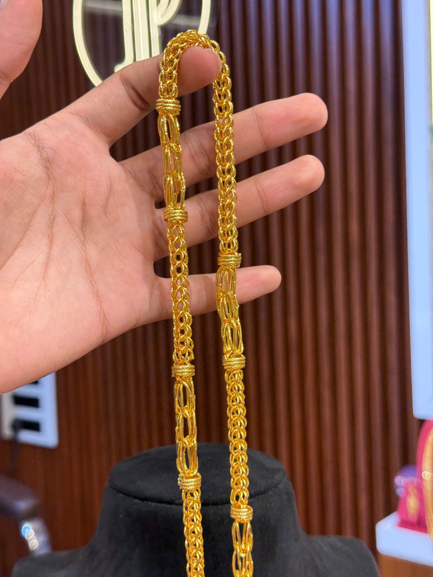 Indo italian chain ⭐⭐⭐☆☆ 3.5 (9,280)