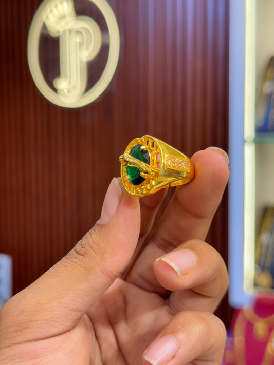 Green stone ring ⭐⭐⭐⭐☆ 4.0 (13,200)