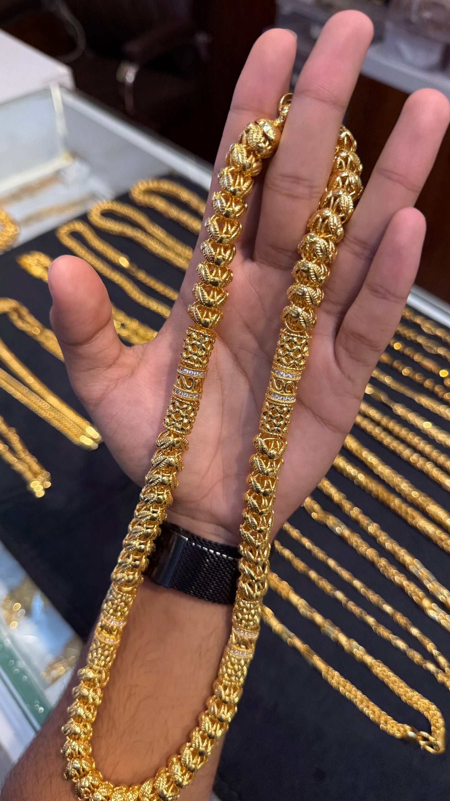 Rajwadi chain.                    4.4⭐️⭐️⭐️⭐️ (4866)