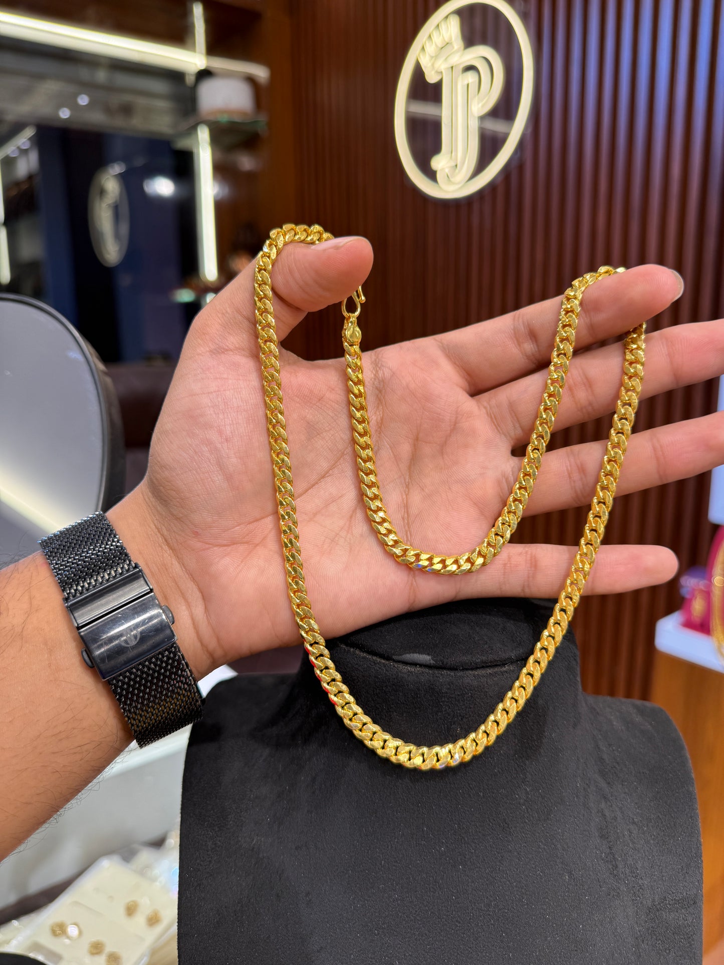 Chain ⭐⭐⭐⭐☆ 4.3 (14,950)