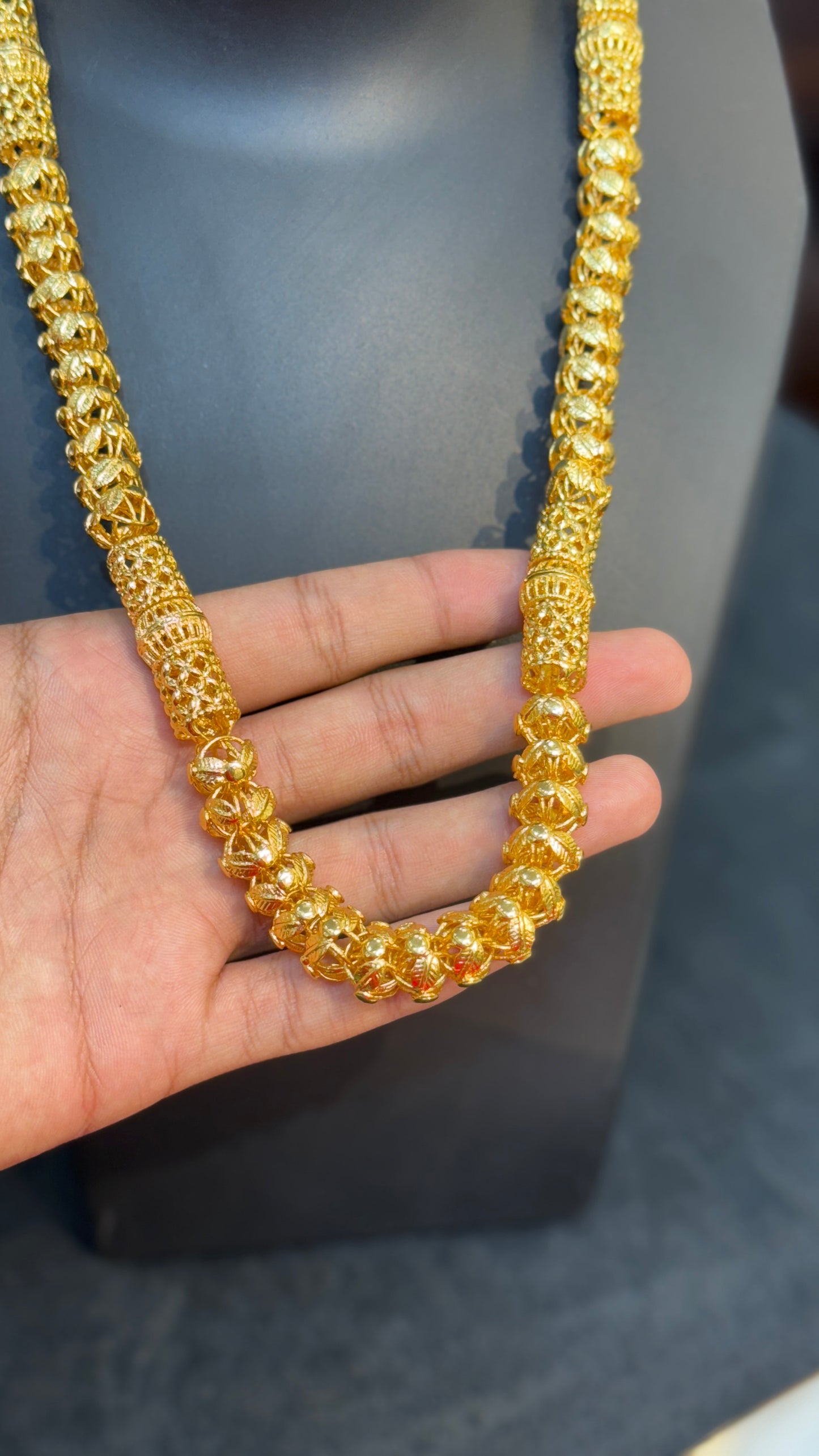 Rajwadi chain.                      4.8⭐️⭐️⭐⭐️(3418)